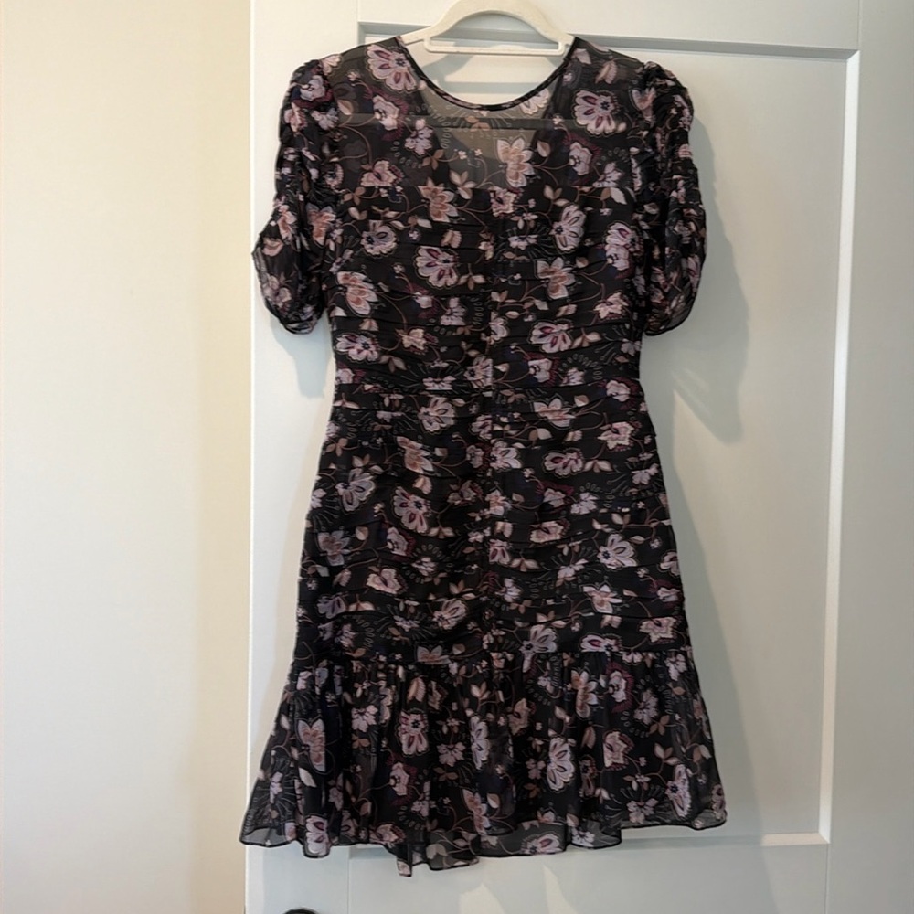 Women’s dress
